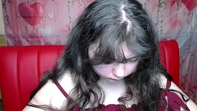 NeonilaLisova Adlı Modelin Canlı XXX Sohbeti