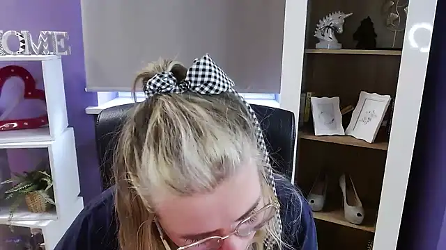 Zoey_Erotic   现场XXX聊天