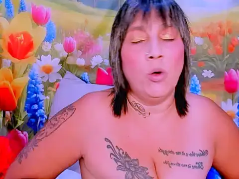 indianroxyn Live XXX chat