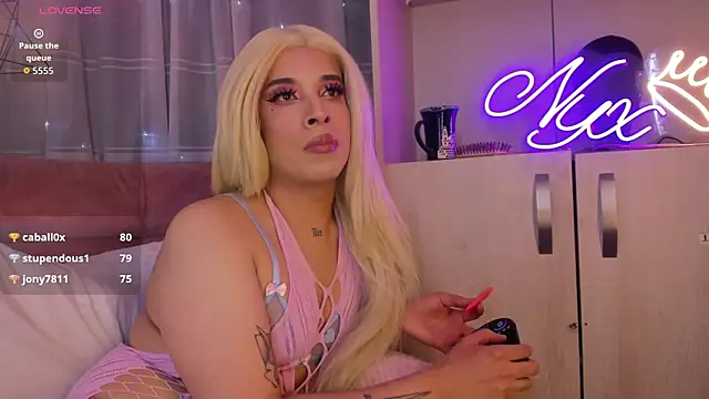 Nyx__Blackwood élő XXX-chatje