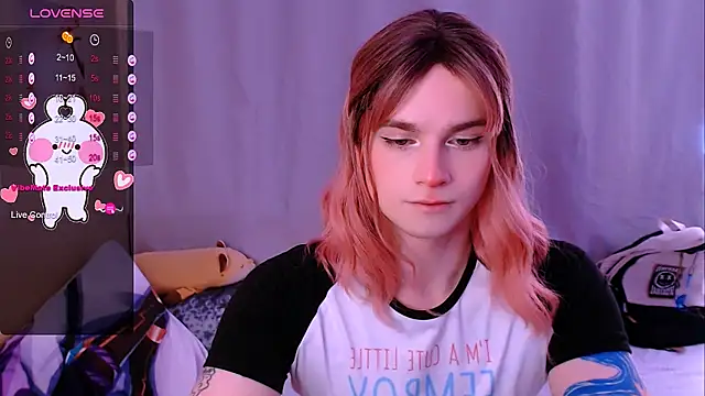 XXX chat uživo modela Alice_Hells