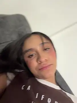 دردشة Isabella-Teen الجنسية المباشرة