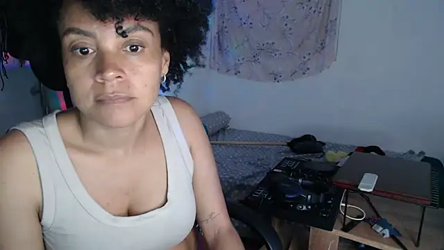 shayna_cute 라이브 XXX 채팅