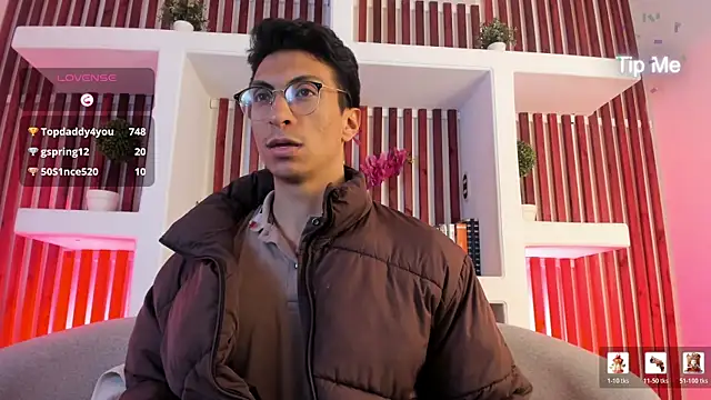 ApoloCruz élő XXX-chatje