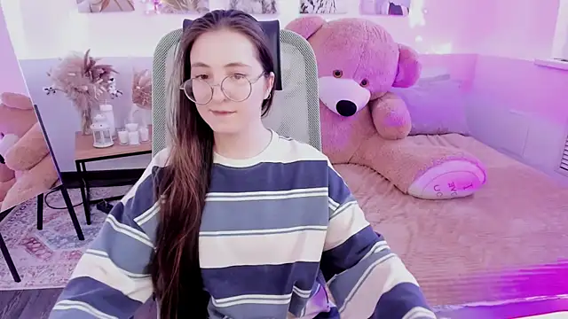 دردشة VirtuallVoyant الجنسية المباشرة