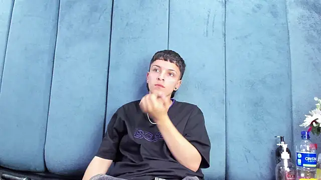 Chatroom XXX en direct de Megan_Thompson_