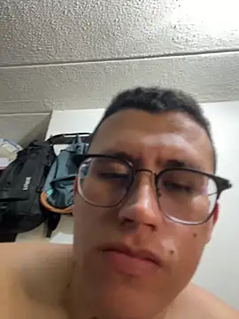 Kurtxxx22 웹캠 쇼