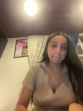 Eve_Ritz: онлайн-секс-ч ат