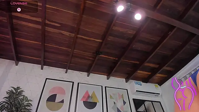 MiaKay1: онлайн-секс-чат