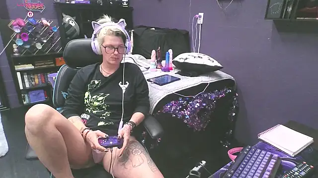 oddywithabody Webcam Show