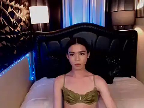 ItsurGirlMiana Pertunjukan Webcam