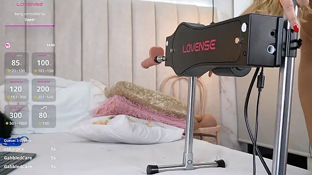 Annyy_Rosse Pertunjukan Webcam