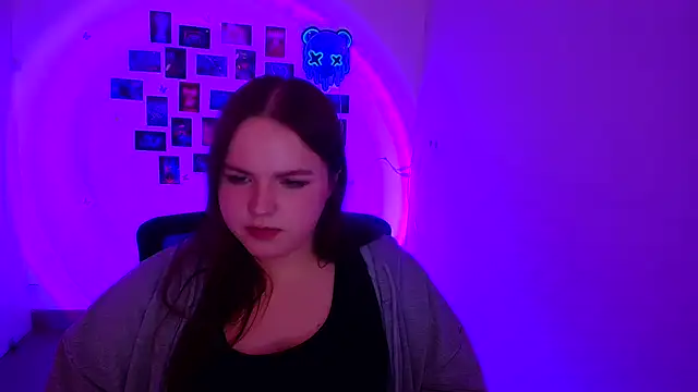 Kitty_Mia_Kitty live XXX chat