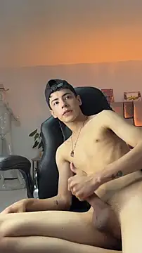 Sebastian_Reed Show Webcam