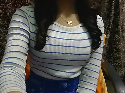 Chatroom XXX en direct de Adorable_Ayesha