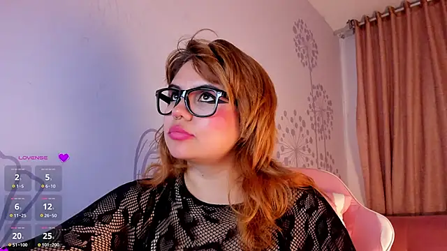 Chat XXX en directo de VelmaVibes