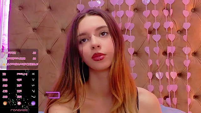 CoraVex's Live XXX Chat