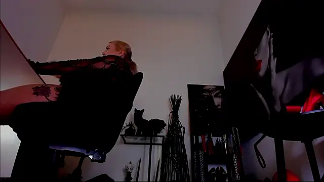 MistressDemi 라이브 XXX 채팅