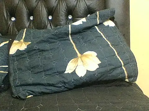 BustyBabyJ লাইভ XXX চ্যাট