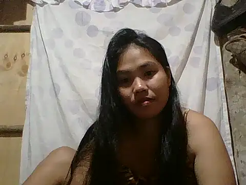 ladytisay17 Adlı Modelin Canlı XXX Sohbeti