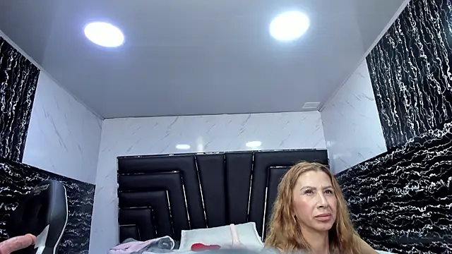 Ladyy_Scarlett's Webcam Show