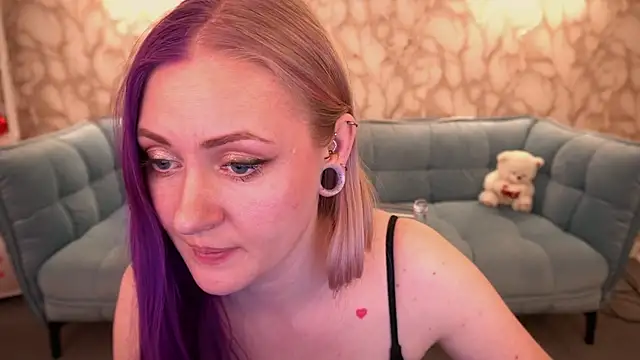 DramaQuenns Adlı Modelin Canlı XXX Sohbeti