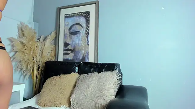 Chat +18 de CloeCastillo ao vivo