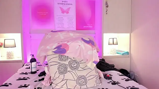 LexxaQueen Adlı Modelin Canlı XXX Sohbeti