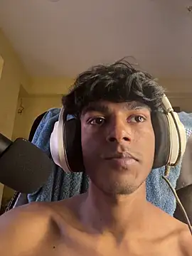 RavenKisses live XXX chat