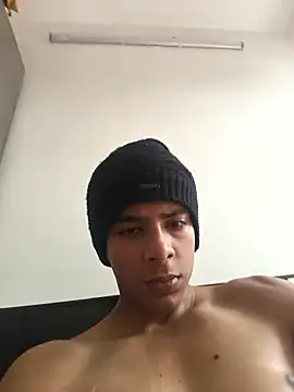 Makesome_Daulaaのウェブカメラショー