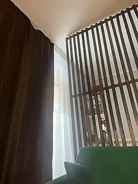 Chat +18 de LittleFox___ ao vivo