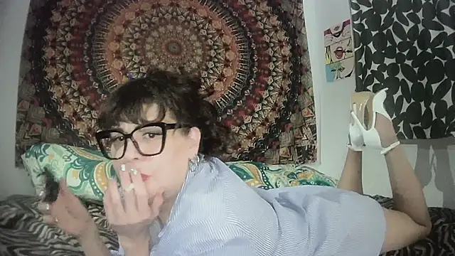 Chat XXX ao vivo de HeyyImHarlowe