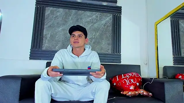 Show modela liam_coleman25 na web-kameri