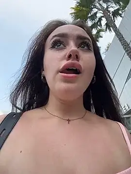 Živý XXX chat KiraSunshine