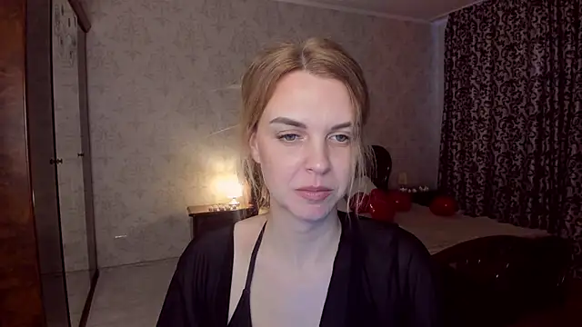 LunaFlinn Live XXX-Chat