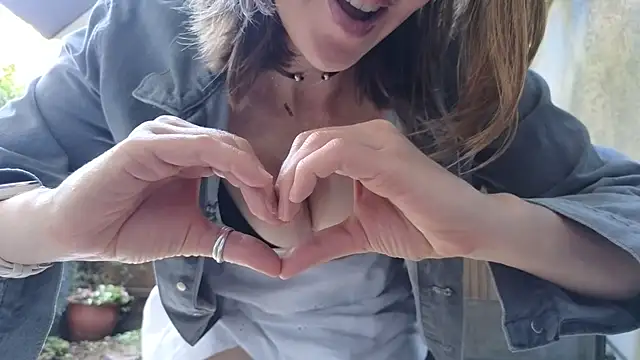 Sembang XXX Secara Langsung TopsyWilde