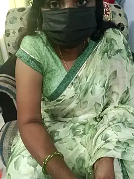 Show modela Tinarosy13 na web-kameri