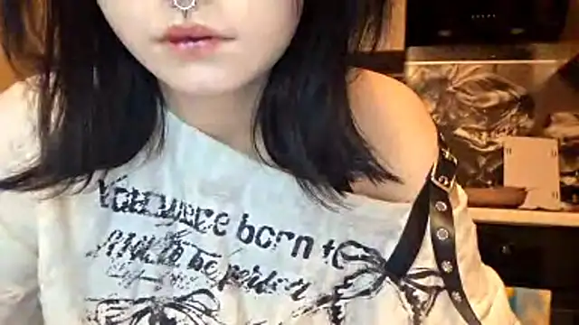 Goth_cute: онлайн-секс-чат