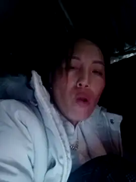 Gummiesu 网络视讯表演