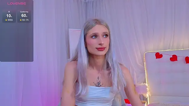 Chat +18 de Monica_Leen ao vivo