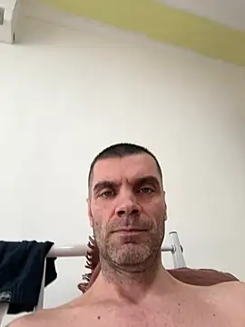 DOMINATOR_SIR-MASTER – Naživo XXX chat