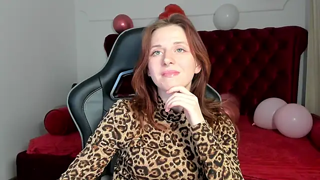 دردشة FreyaVey الجنسية المباشرة