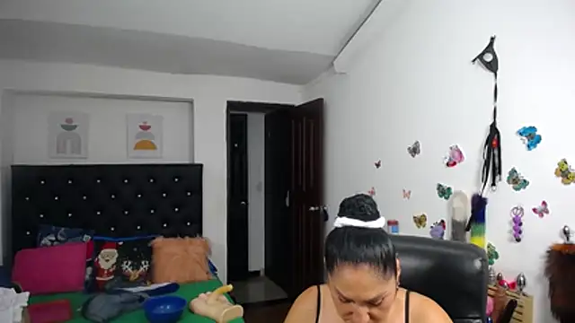 Chatroom XXX en direct de mature_bigboobs10