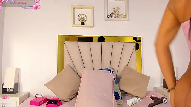 vahiolet_fuentes élő XXX-chatje