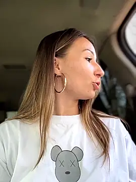 Wonder_Kari's Live XXX Chat