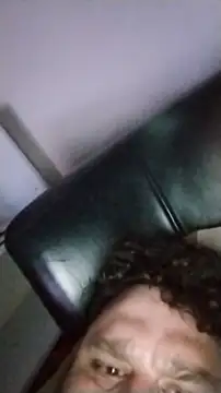 ShakeyJ87's Live XXX Chat