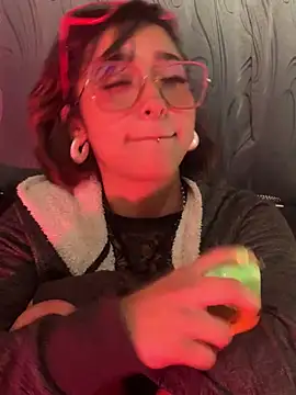 Chat XXX en directo de LilithMonette