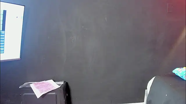 YayaHilton Chat XXX in diretta