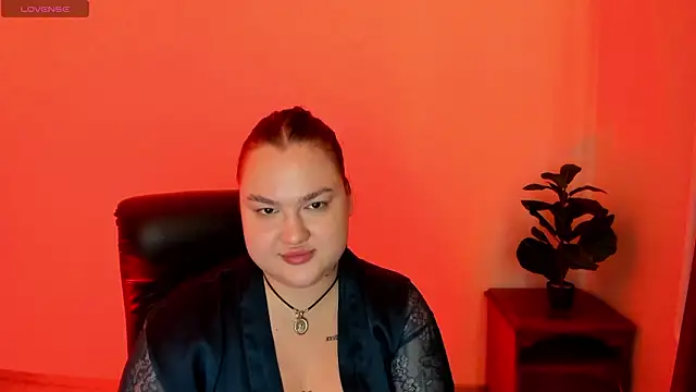 Show modela Sofiawetsweet na web-kameri