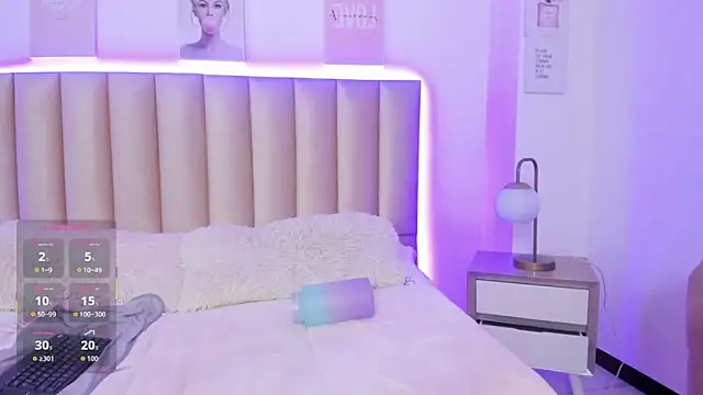 XXX chat uživo modela Miacorner_